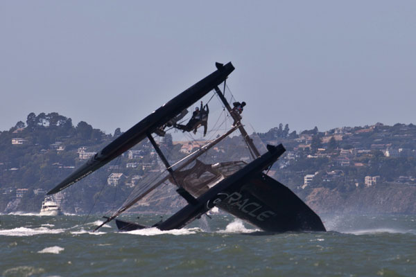 Image for article Russell Coutts capsizes an Oracle AC45 in San Francisco Bay