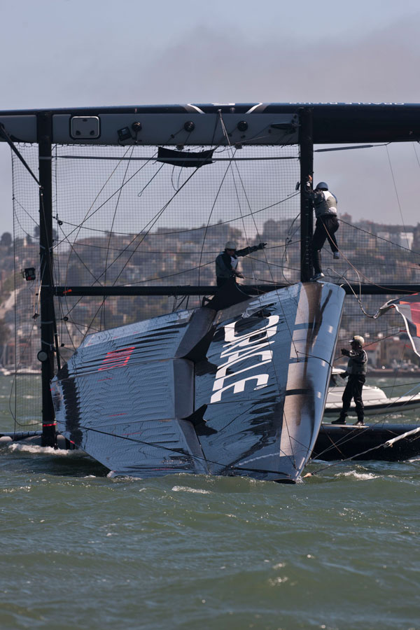 Image for article Russell Coutts capsizes an Oracle AC45 in San Francisco Bay