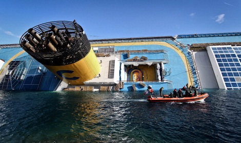 Image for article Costa Concordia accident a warning to yachts?