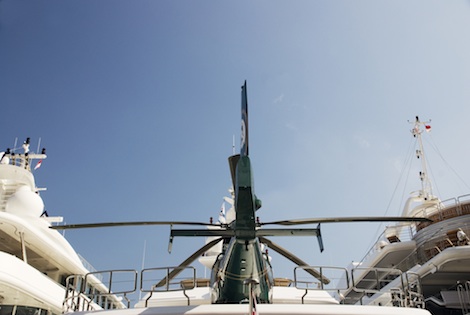 Image for article Yacht-specific MCA helicopter training introduced