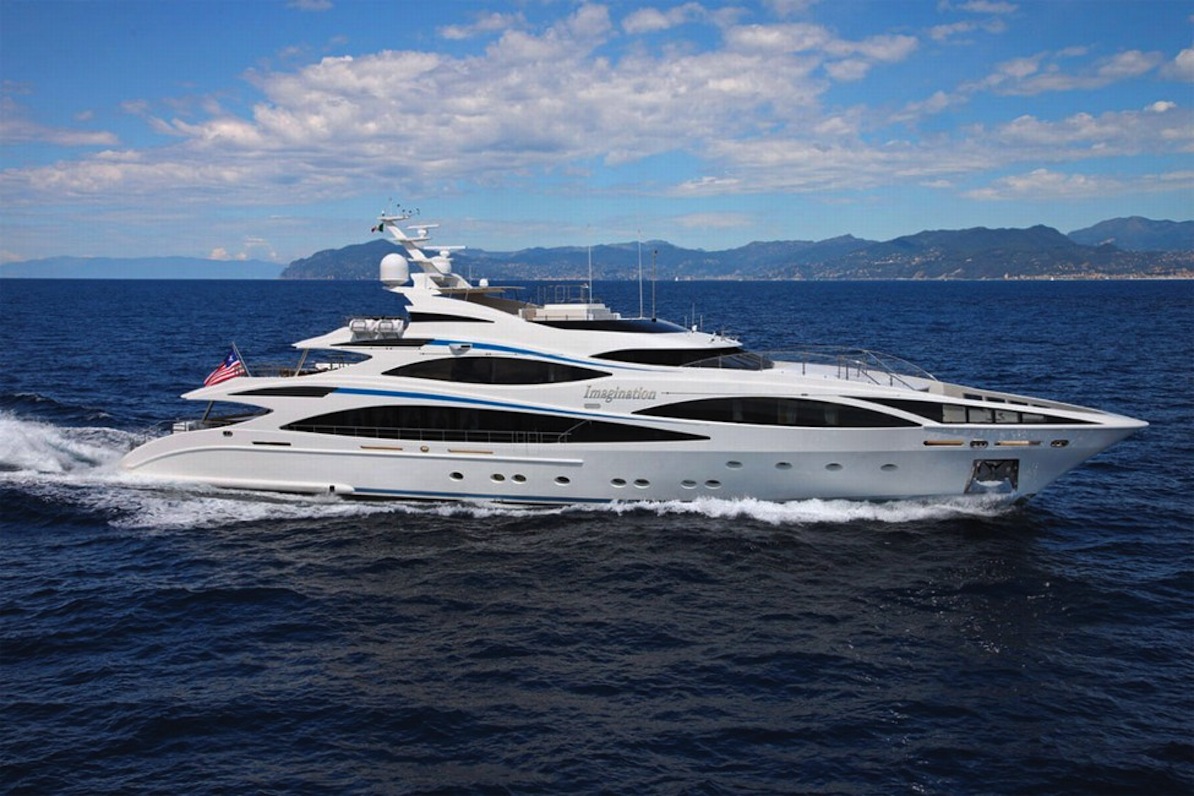 Image for article Week in Superyacht Brokerage: two sales made and drop in price reductions