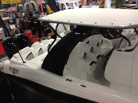 Image for article Deep Impact Boats launches 330 LS