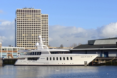 Image for article Feadship launches 'Blue Sky' in Chinese-Dutch ceremony