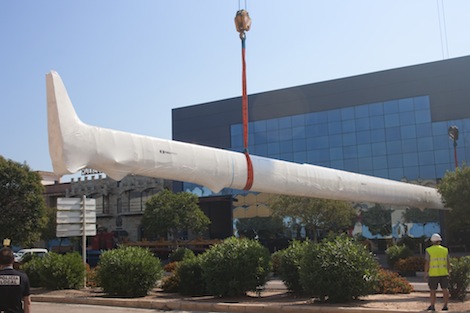 Image for article Future Fibres delivers 76m mast for 60m Perini