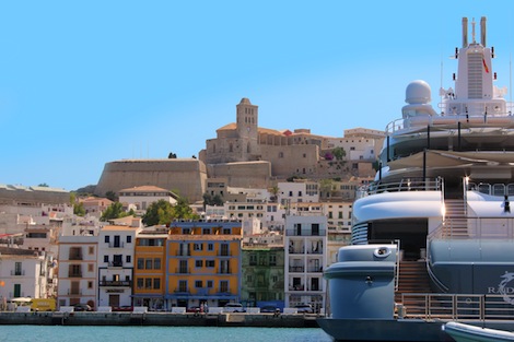 Image for article Ibiza rocks for larger yachts
