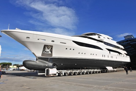 Image for article Triple debut for Benetti