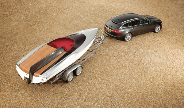 Image for article Jaguar Speedboat